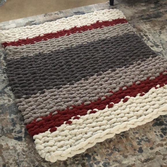 Hank Knitted Gray, Red, Cream Blanket - Picture 5 of 6